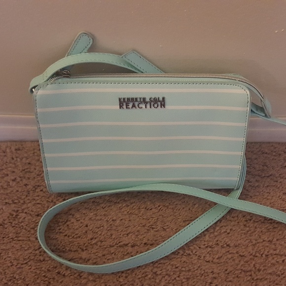 Purse - Picture 2 of 2